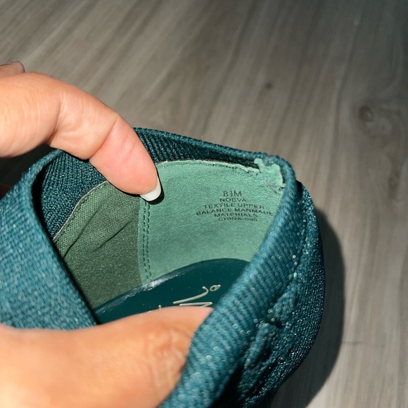 Impo stretch memory foam dark green shoes - Picture 2 of 6